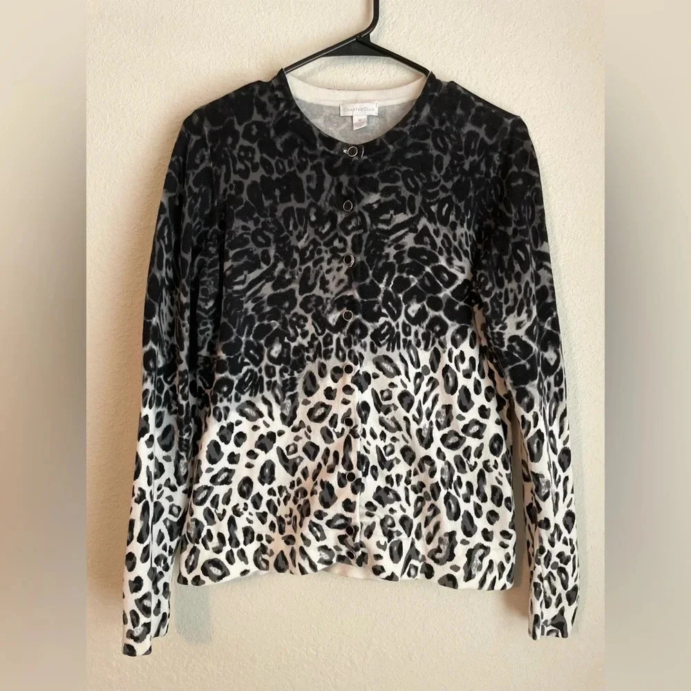Charter Club women’s black and white cheetah print long sleeve cardigan size M - Picture 4 of 5
